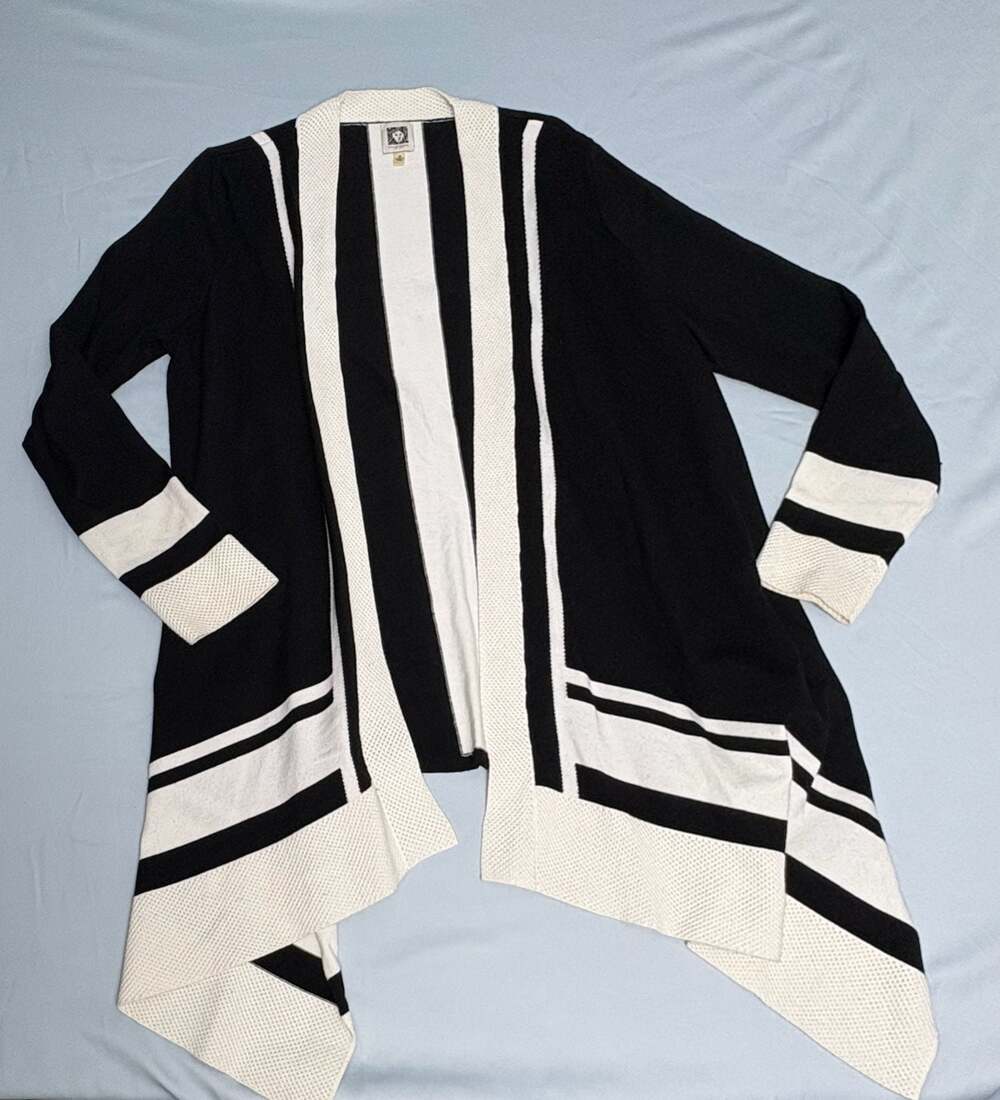 Anne Klein Black and White Colorblock Open Front Sharkbite Cardigan Medium